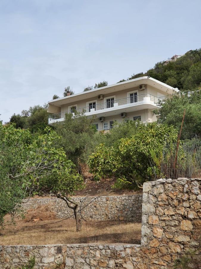 Bodini'S Rooms Himare Eksteriør bilde