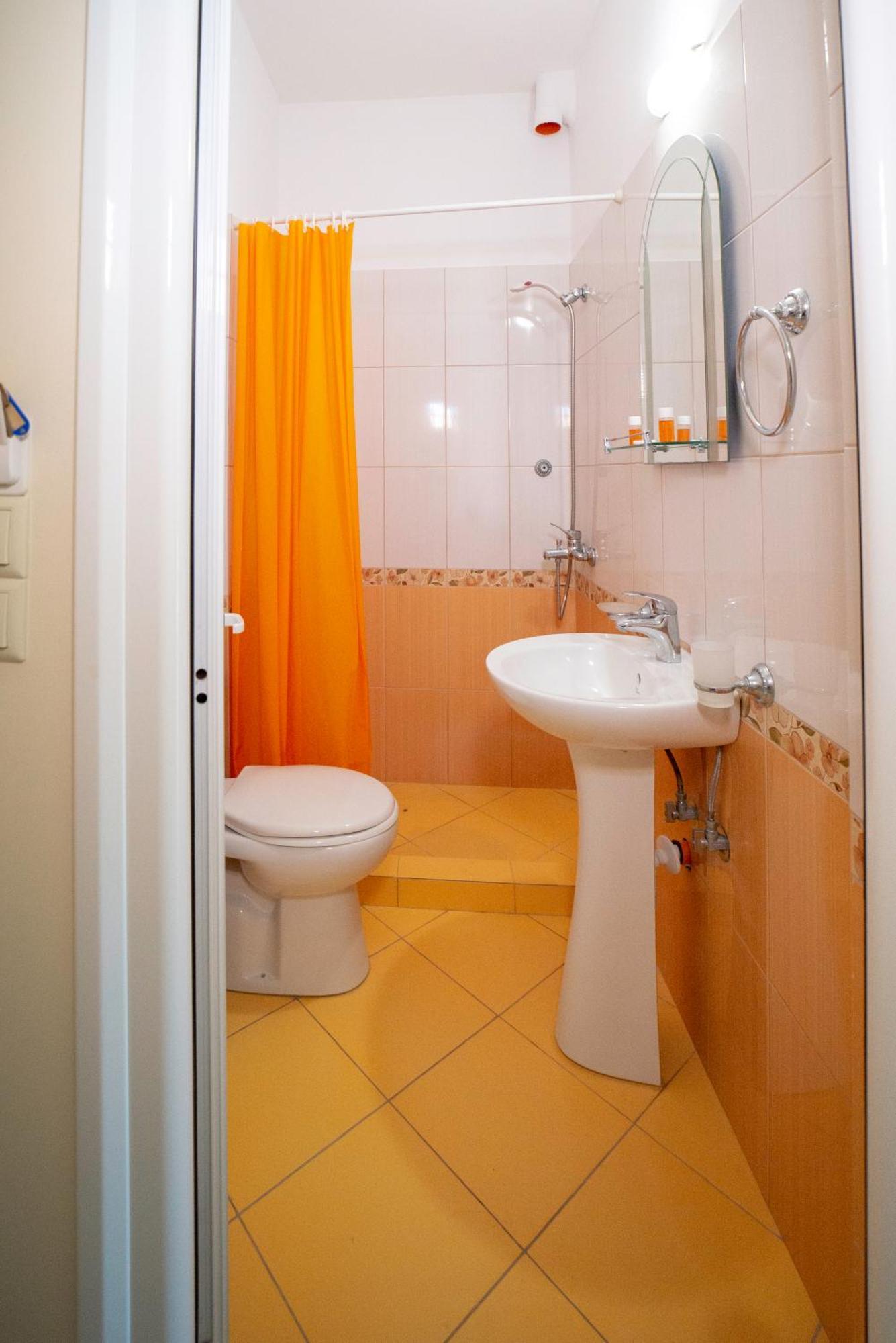 Bodini'S Rooms Himare Eksteriør bilde