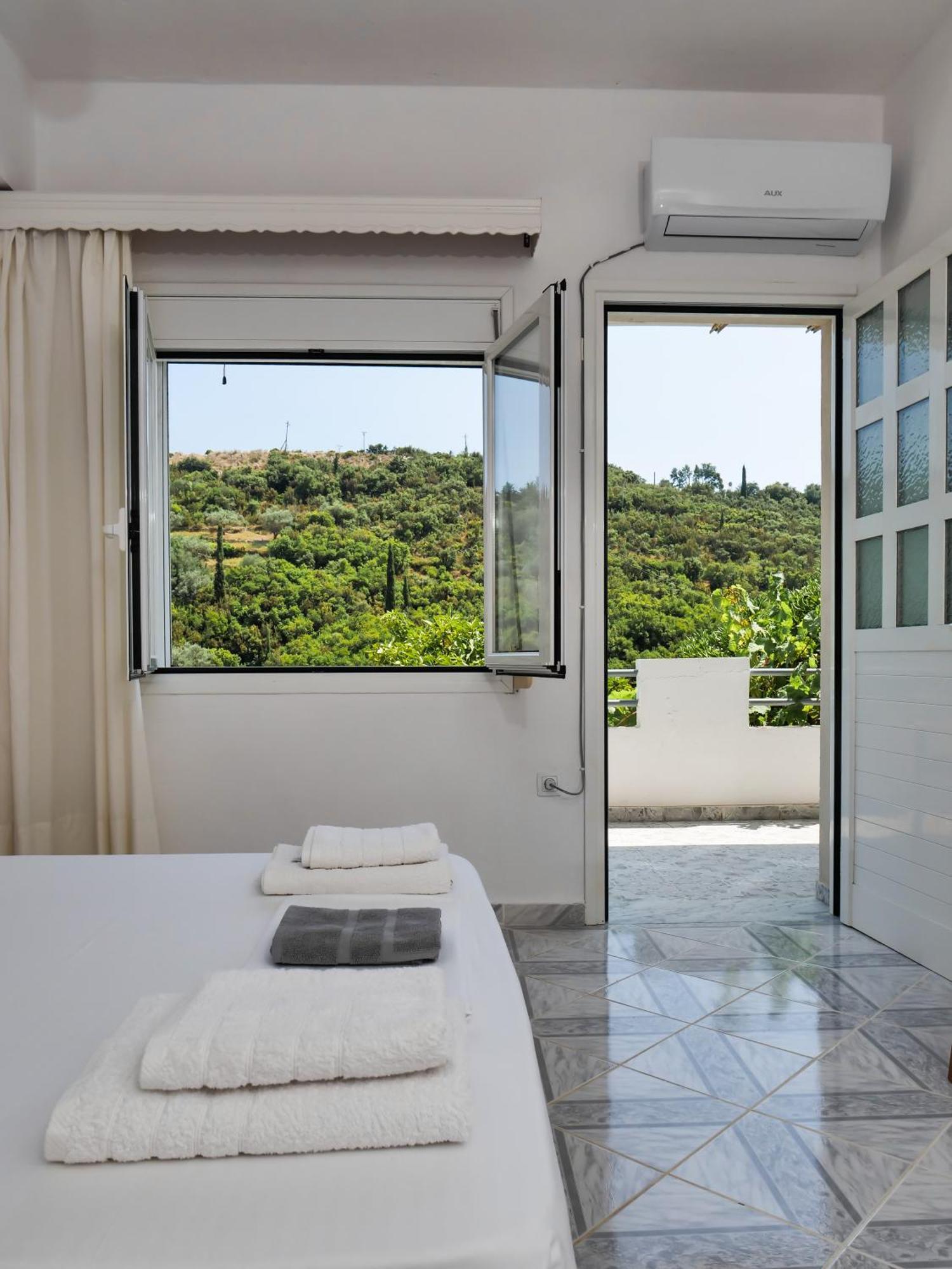 Bodini'S Rooms Himare Eksteriør bilde