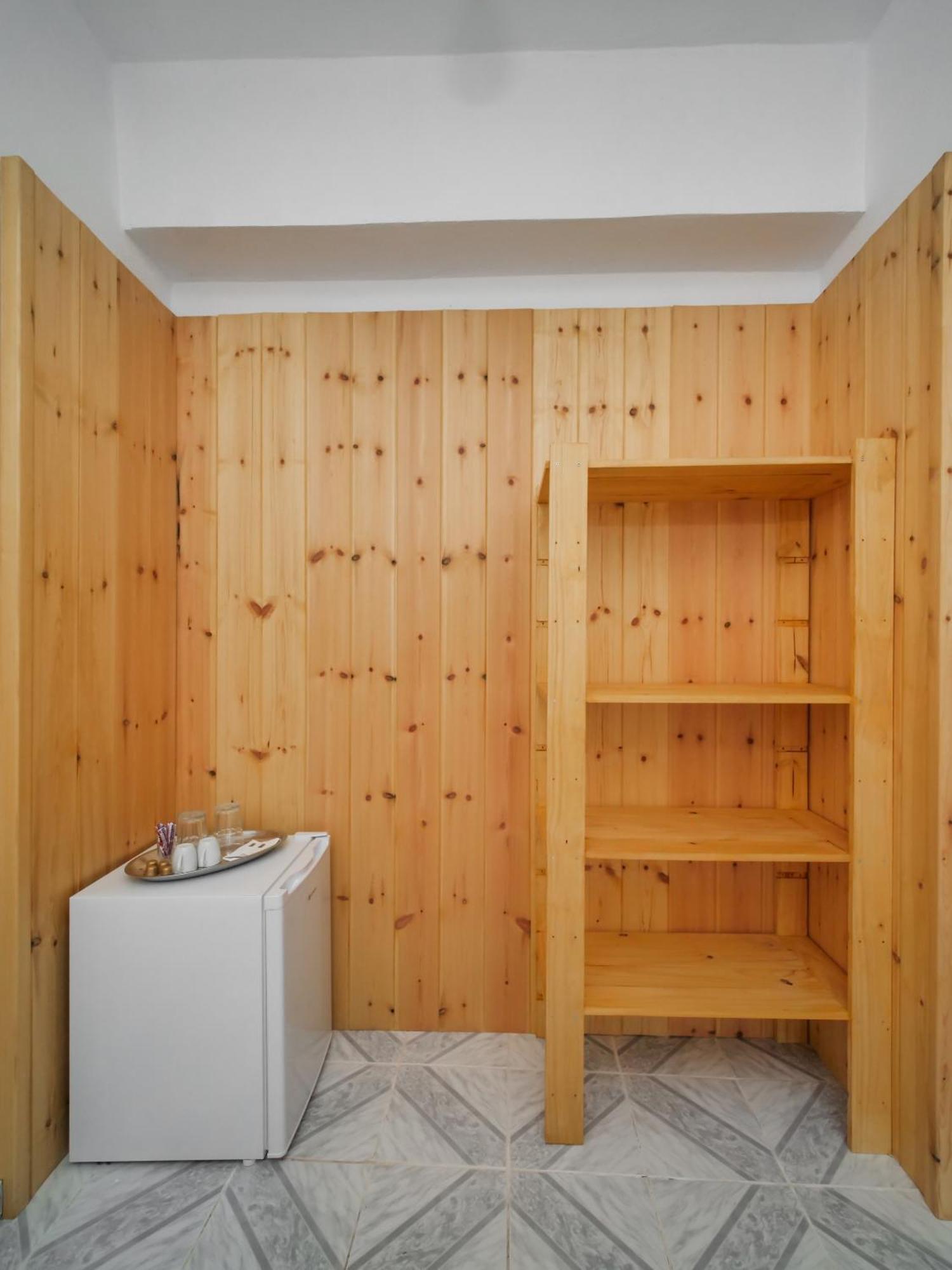 Bodini'S Rooms Himare Eksteriør bilde