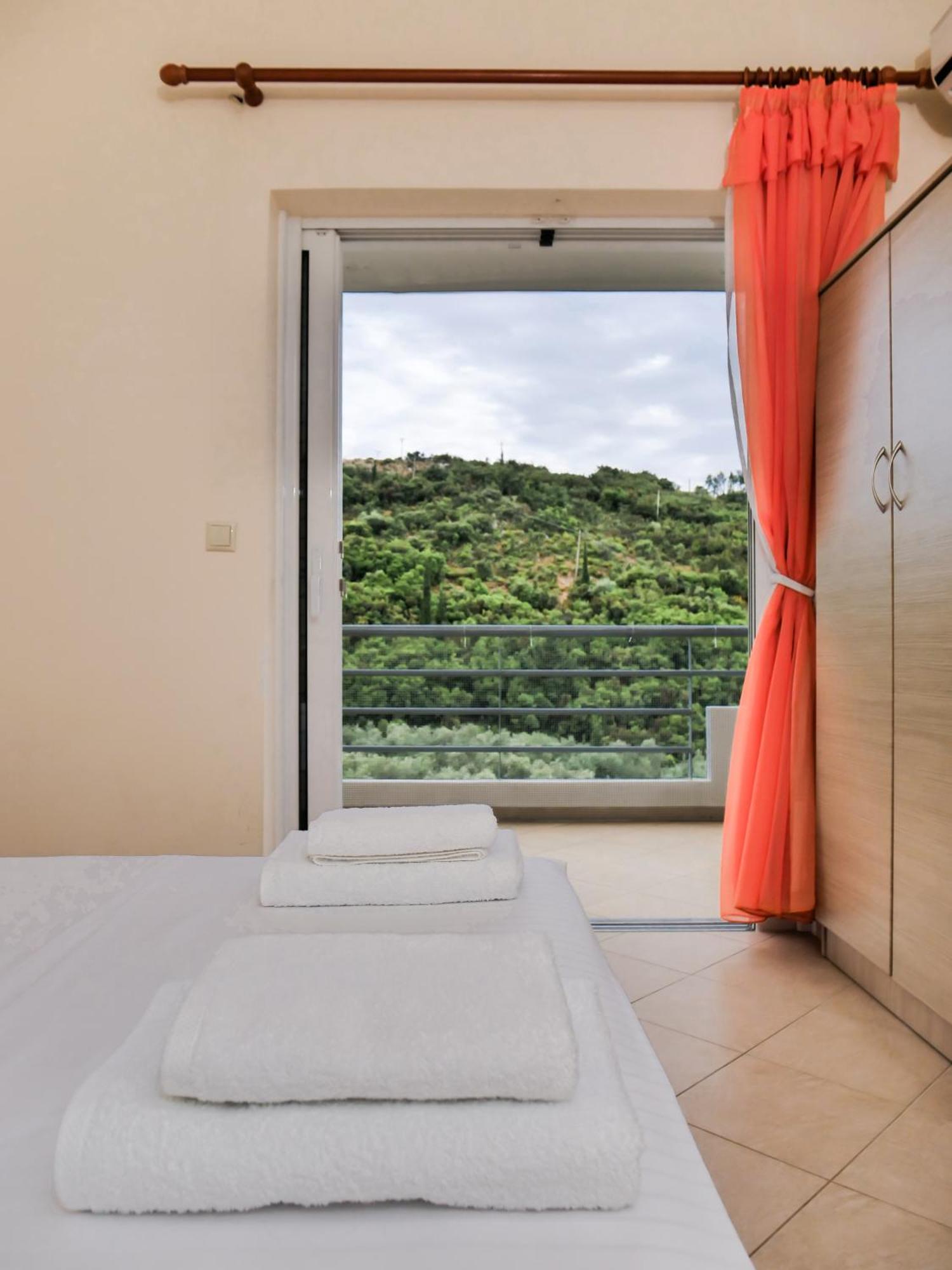 Bodini'S Rooms Himare Eksteriør bilde