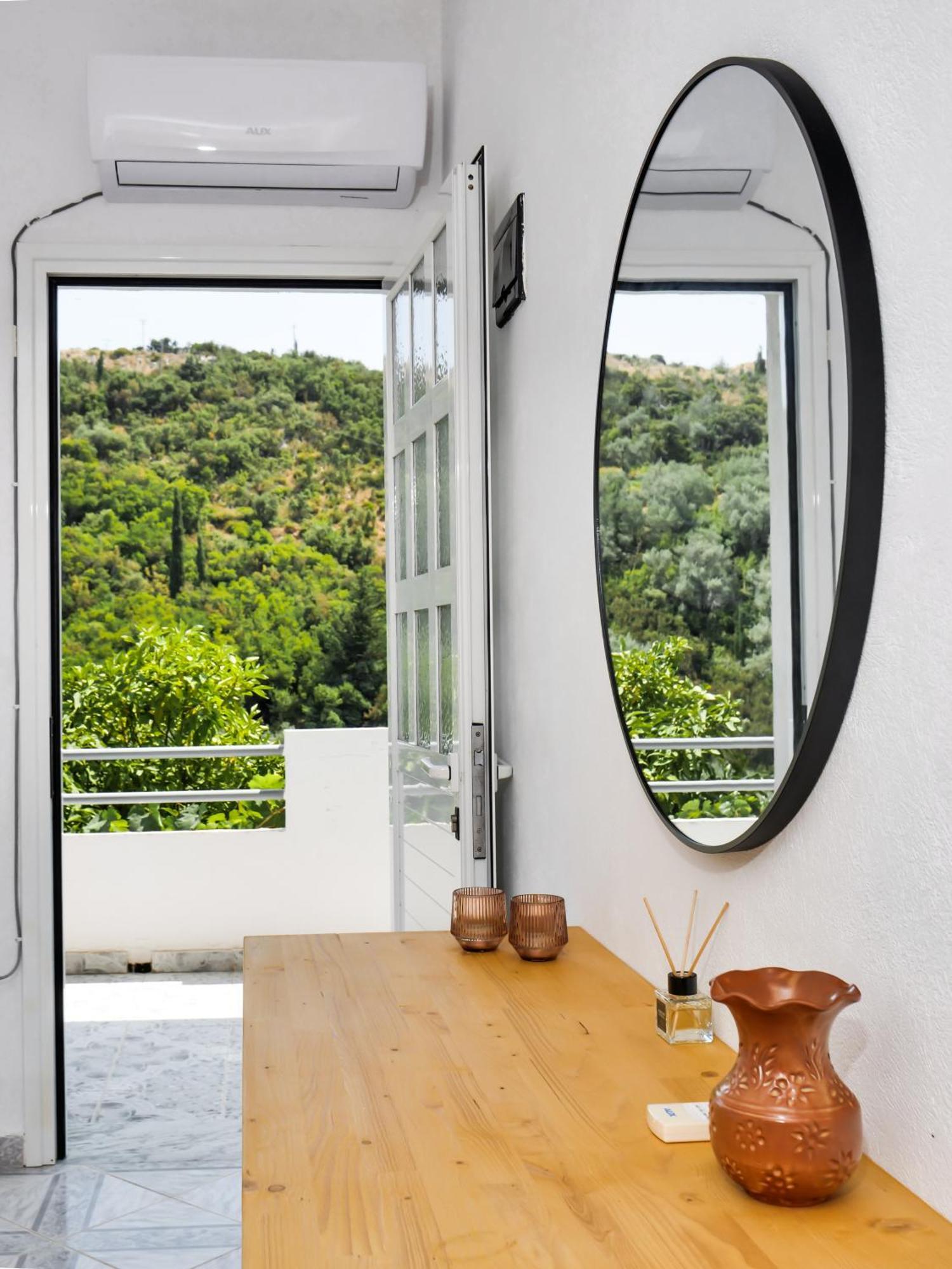 Bodini'S Rooms Himare Eksteriør bilde